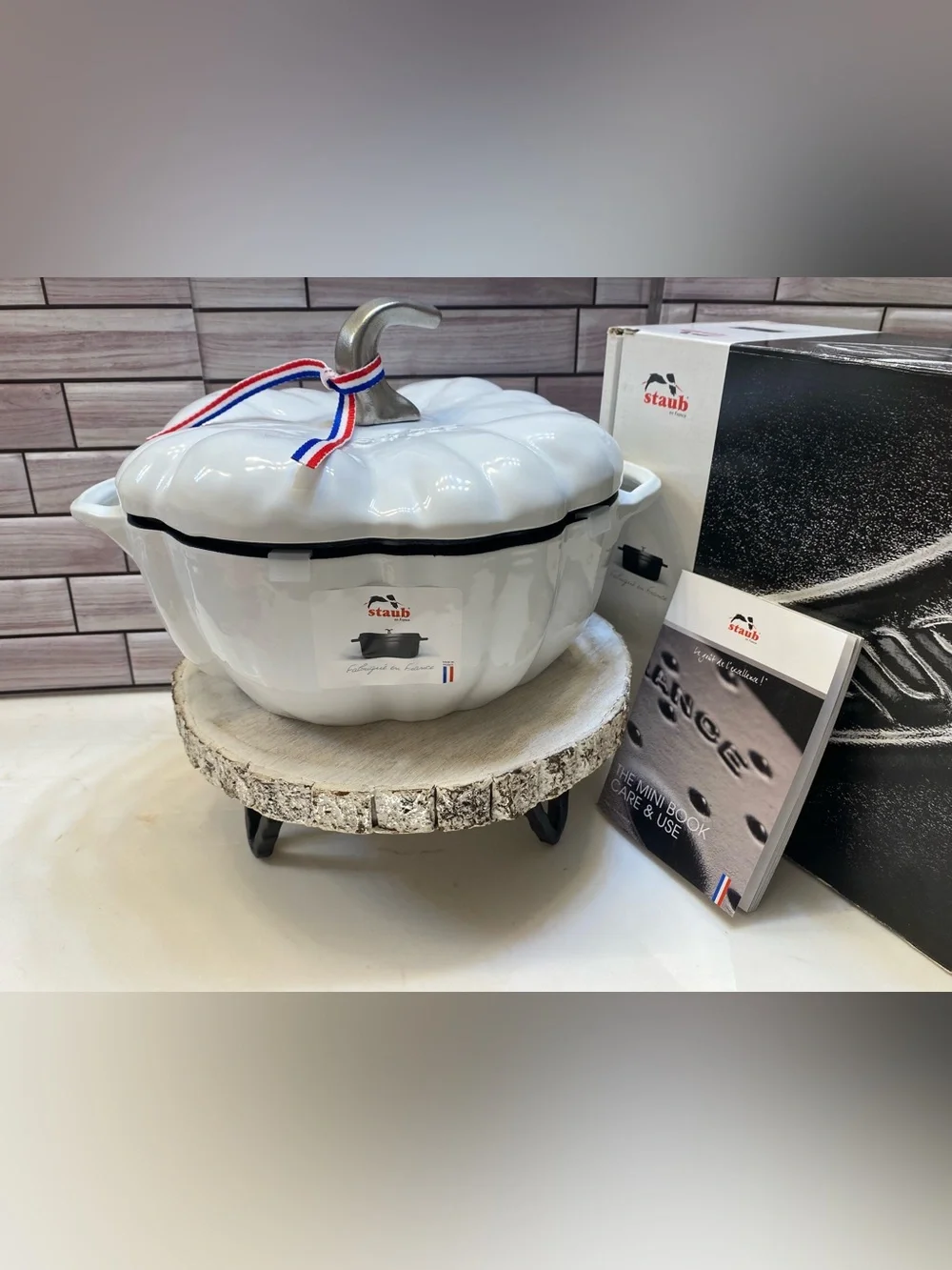 STAUB ❤️CAST IRON 3.5 qt, Pumpkin With Stainless Steel Knob, Pure-white NIB